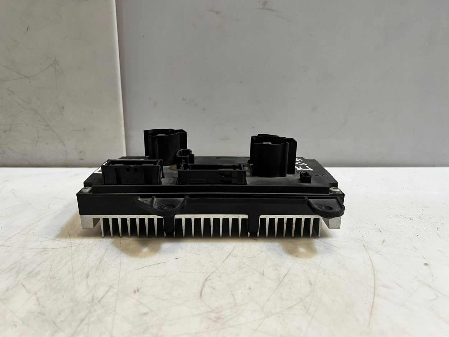 2002-2008 BMW 7 Series E65 E66 Body Power Control Module 6925655 OEM