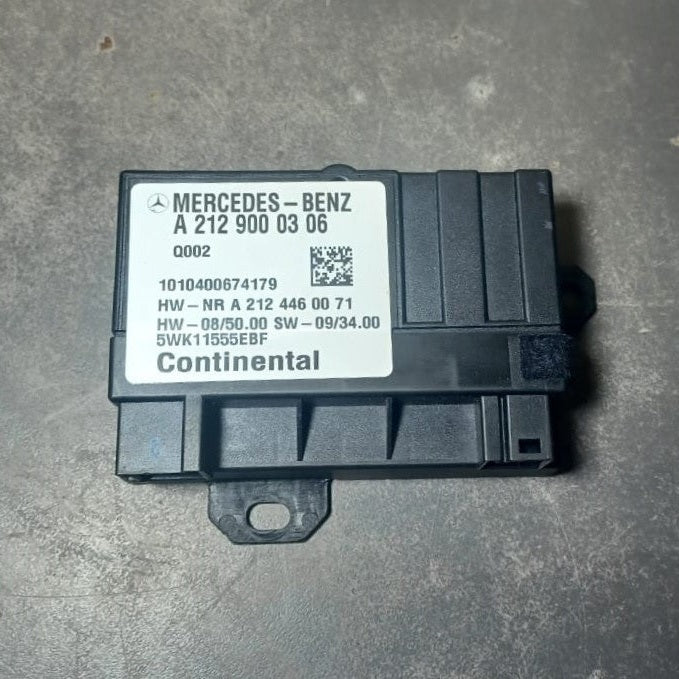 10-15 MERCEDES-BENZ W212 W207 E-CLASS FUEL PUMP CONTROL MODULE A212 9000306 OEM
