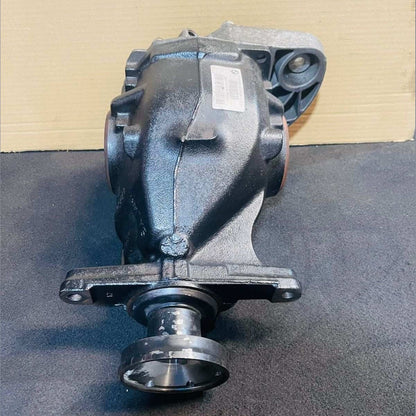 2006-2007 BMW 525i BMW 5 Series E60 E61 525i 523i Rear Differential 7560606