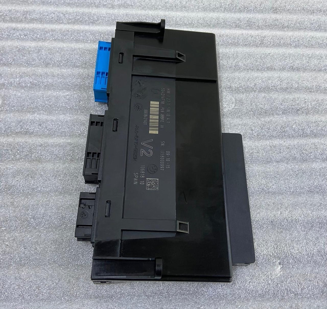 OEM BMW 5 SERIES F10 COMFORT MODULE JUNCTION BOX V2 UNIT 504D14F21