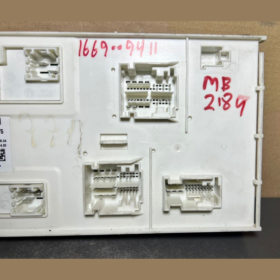 Mercedes-Benz W166 ML GL GLE Front SAM Body Control Module Unit A166 9009411 OEM