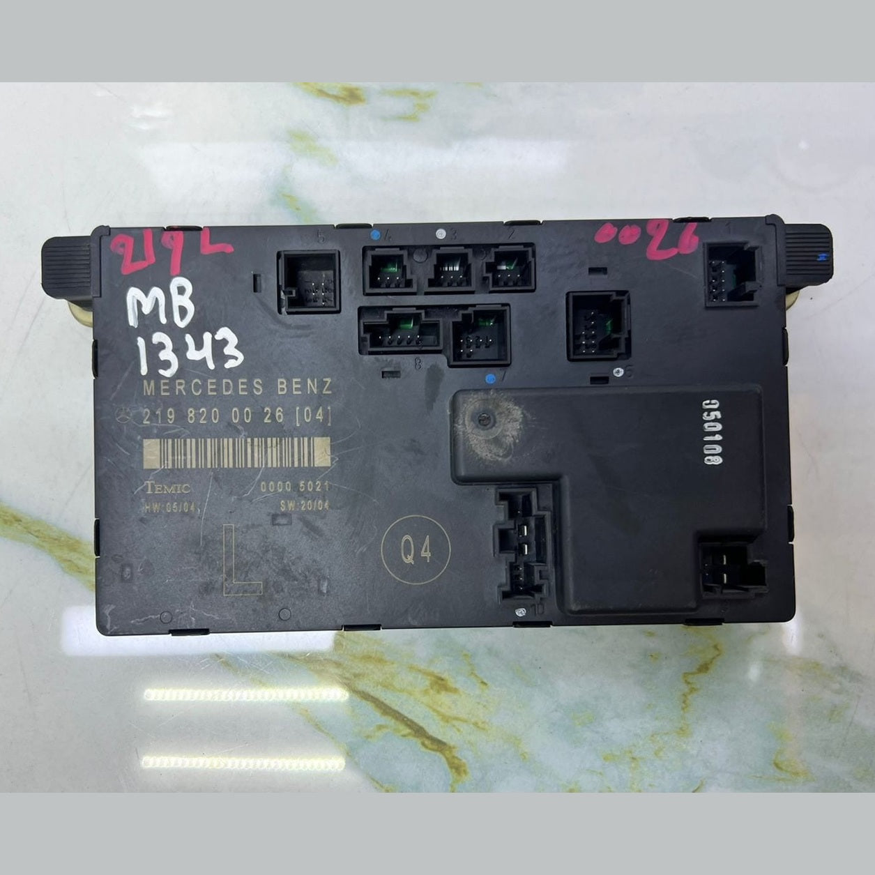 2006 Mercedes-Benz CLS500 Front Left Door Control Module A2198200026 W219 CLS 