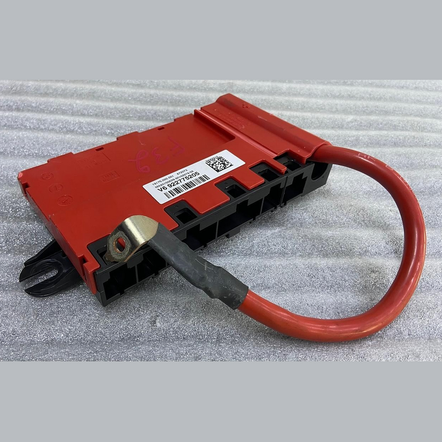 OEM BMW 430I F32 POWER DISTRIBUTION B+ FUSE RELAY BOX 9227752