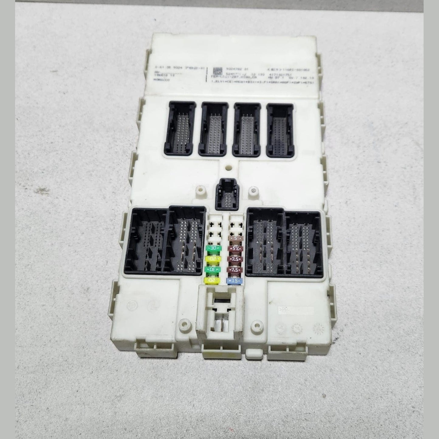 2012-2016 BMW 320i Front Electronic Module 9324782 3 Series 320i 328i 328d