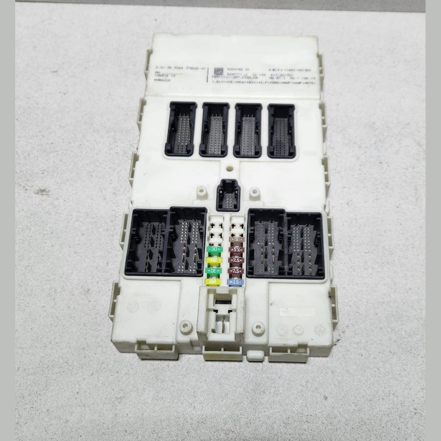 2012-2016 BMW 320i Front Electronic Module 9324782 3 Series 320i 328i 328d