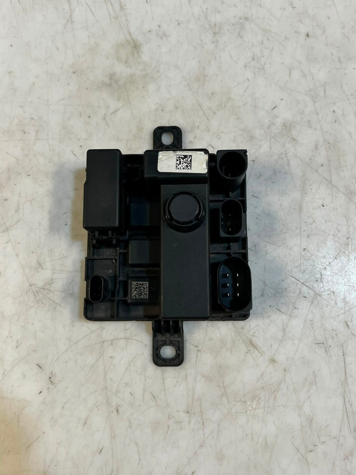 BMW E70 E71 E84 F25 F22 228i 328d 328i Integrated Supply Module 12637591534 OEM