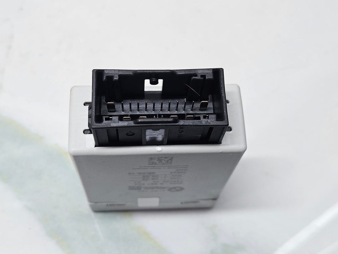 2016 BMW 750i 7 Series G11 G12 Steering Column Control Unit 6881834 OEM