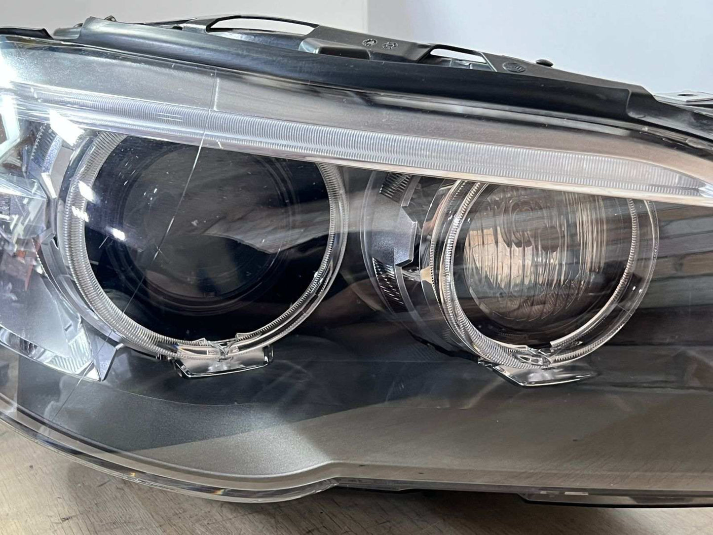 BMW Series 5 F10 F11 Front Right LCI ADAPTIVE XENON Headlight A8 7378516 01 RHD