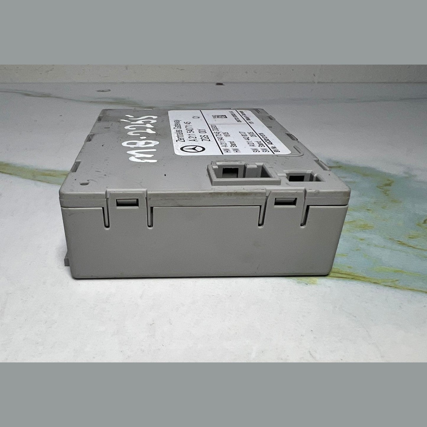 2006-2009 Mercedes E320 Central Gateway Control Module A2115407145 W211 E-Class