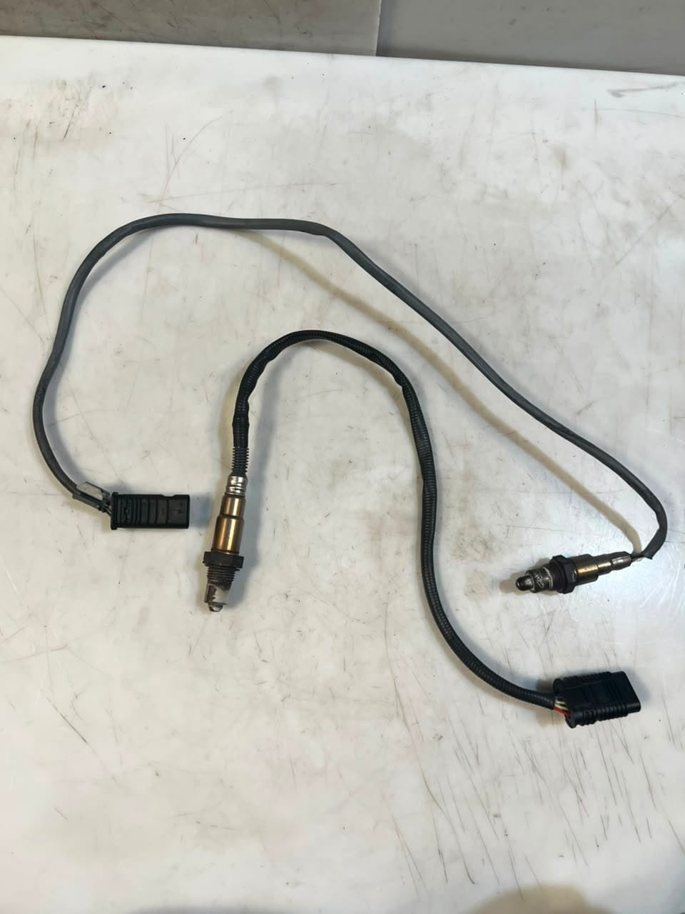 2018-2020 BMW 530e  F20 G01 F21 F22 F30 F31 G30 G31 G11 Oxygen Sensor 8631047