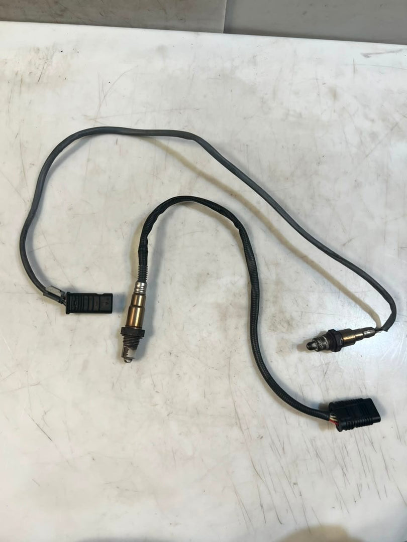 2018-2020 BMW 530e  F20 G01 F21 F22 F30 F31 G30 G31 G11 Oxygen Sensor 8631047