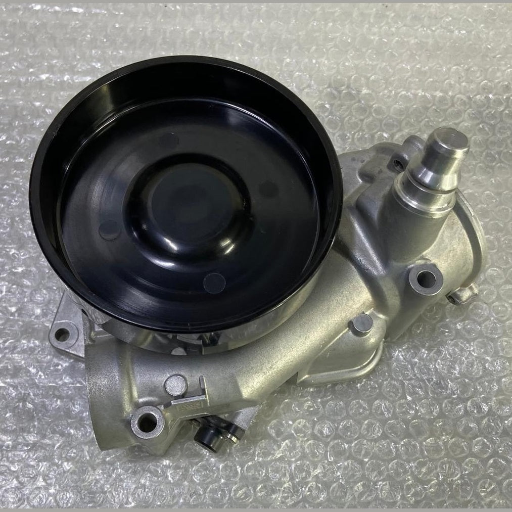OEM BMW G30 M550d xDrive G11 G12 G05 G06 G07 Coolant Water Pump 7645961