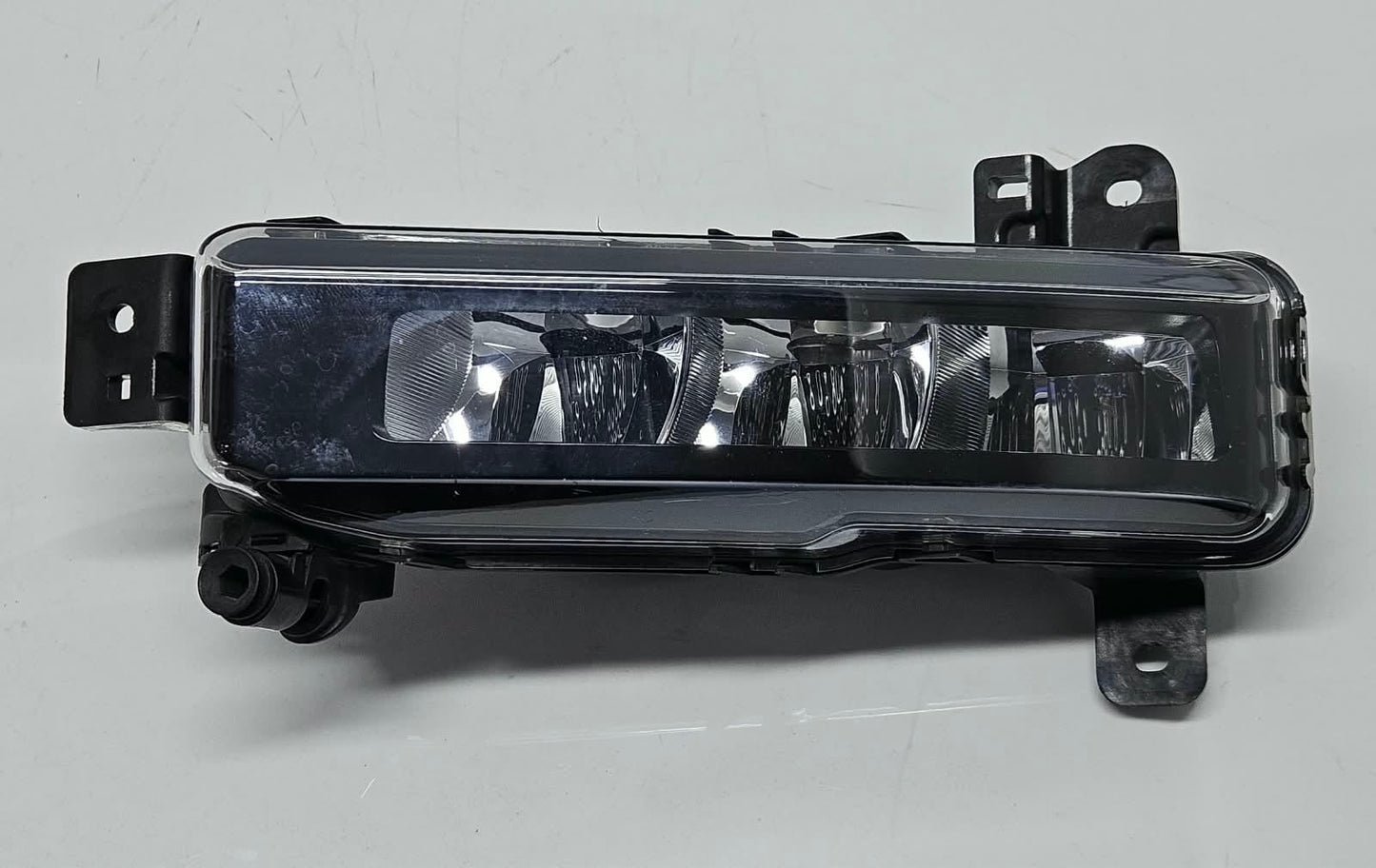 8089525-2018-2022 BMW X5 G05 B57 RHD Front  Left Fog Light OEM