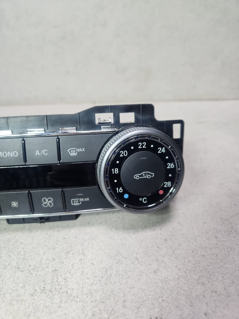 2010-2012 Mercedes-Benz C250 Climate Control Unit 2048309885 C-Class W204 