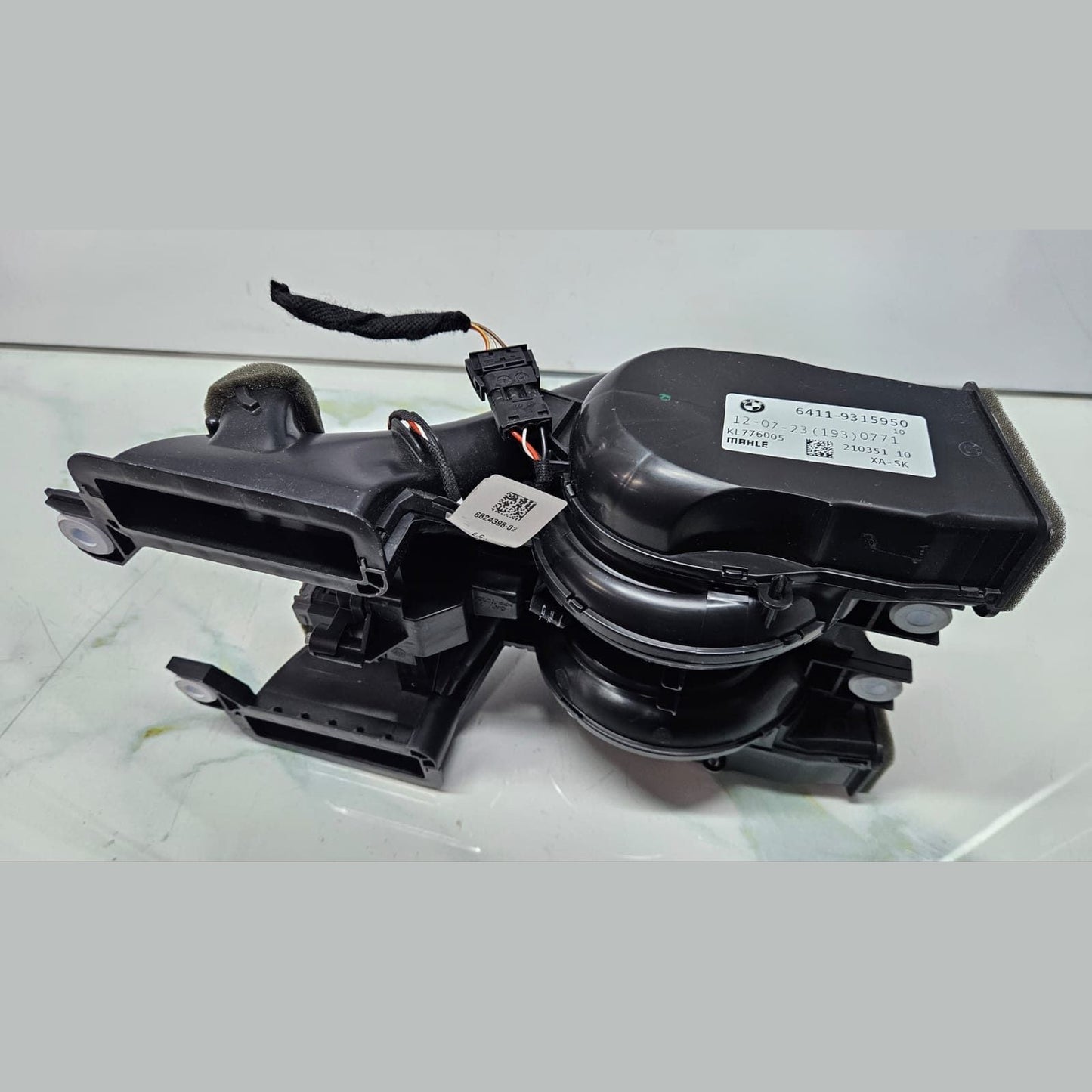 2016-2019 BMW 7 Series G11 740i 750i M760i, X5 G05, X7 Rear Blower Motor 9315950