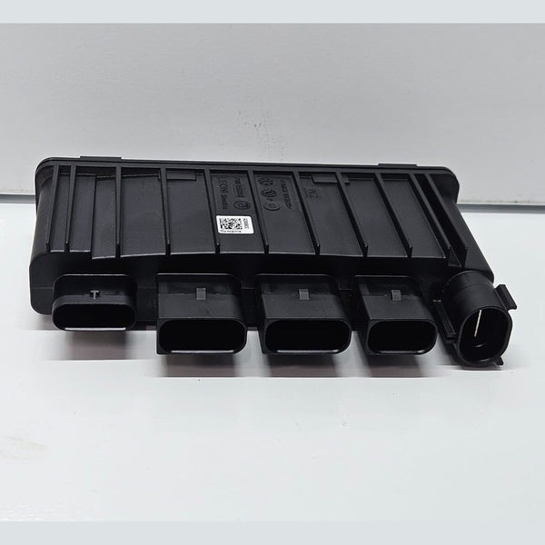 2019-2023 BMW 118i Integrated Supply Module 8642761