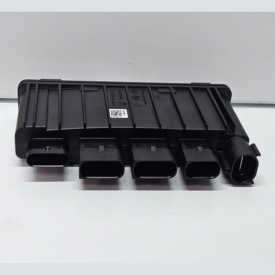 2019-2023 BMW 118i Integrated Supply Module 8642761