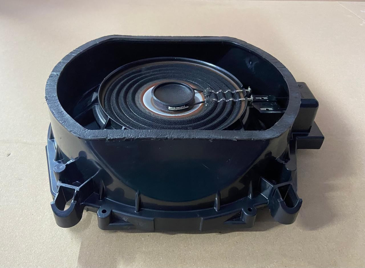 OEM BMW X3 F25 X5 F15 Floor Under Seat Speaker Sub Woofer Left 7863531