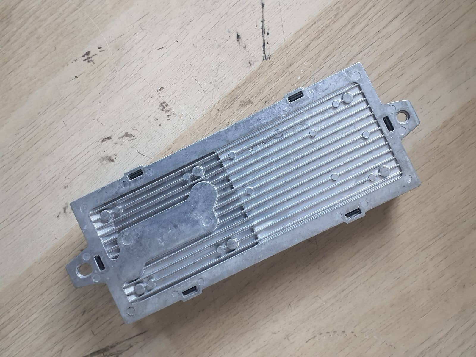 2002-2005 BMW 745i Dynamic Drive Control Module 6768383 E60 E61 5' E65 7'