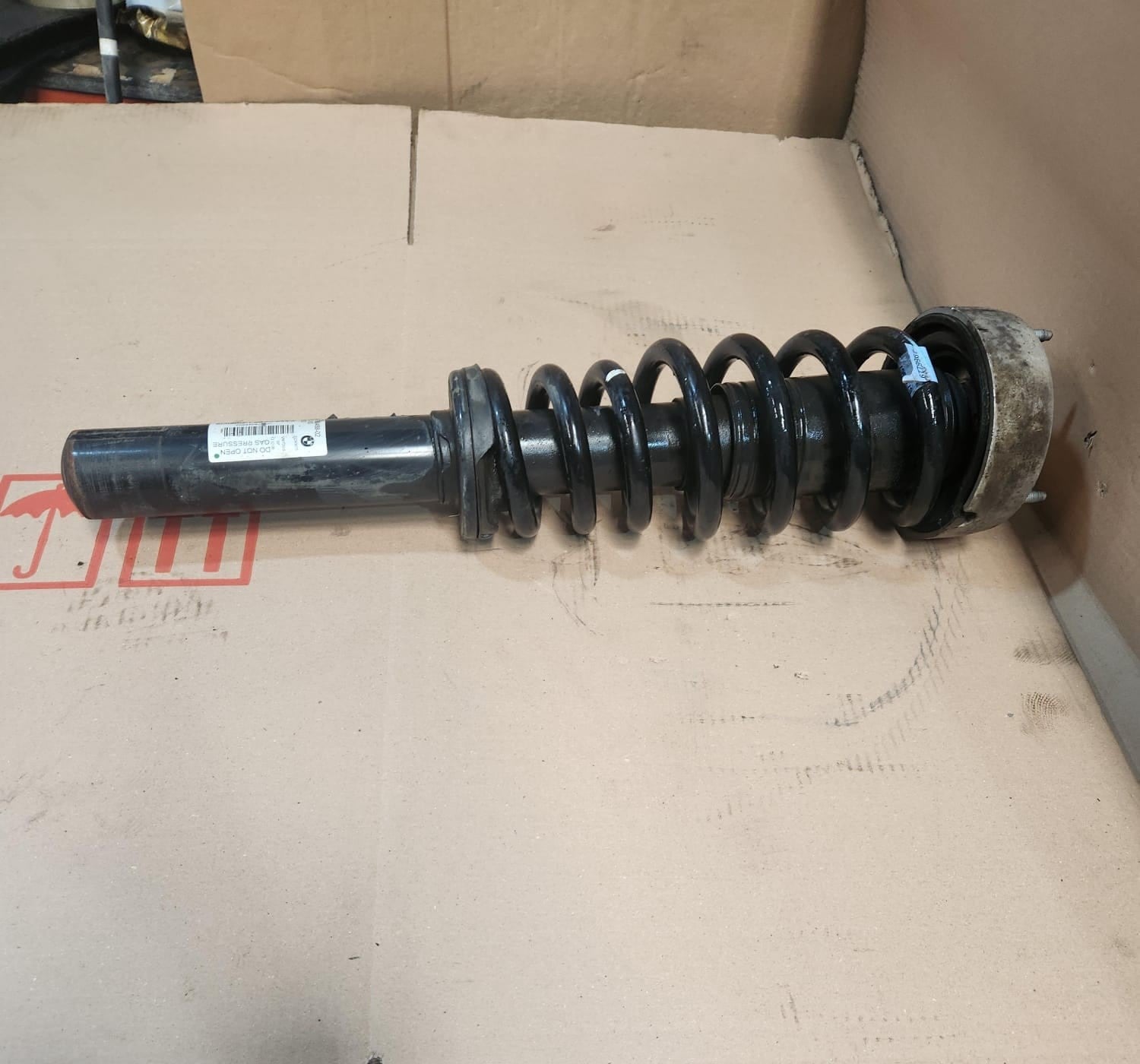 2006-2013 BMW X5 Front Shock Absorber 6780488 X5 E70 right