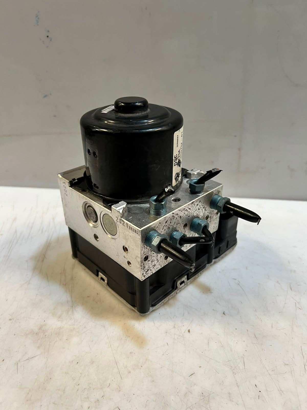 2012 BMW X3 F25 ABS DSC Brake Pump Module 6859757 OEM