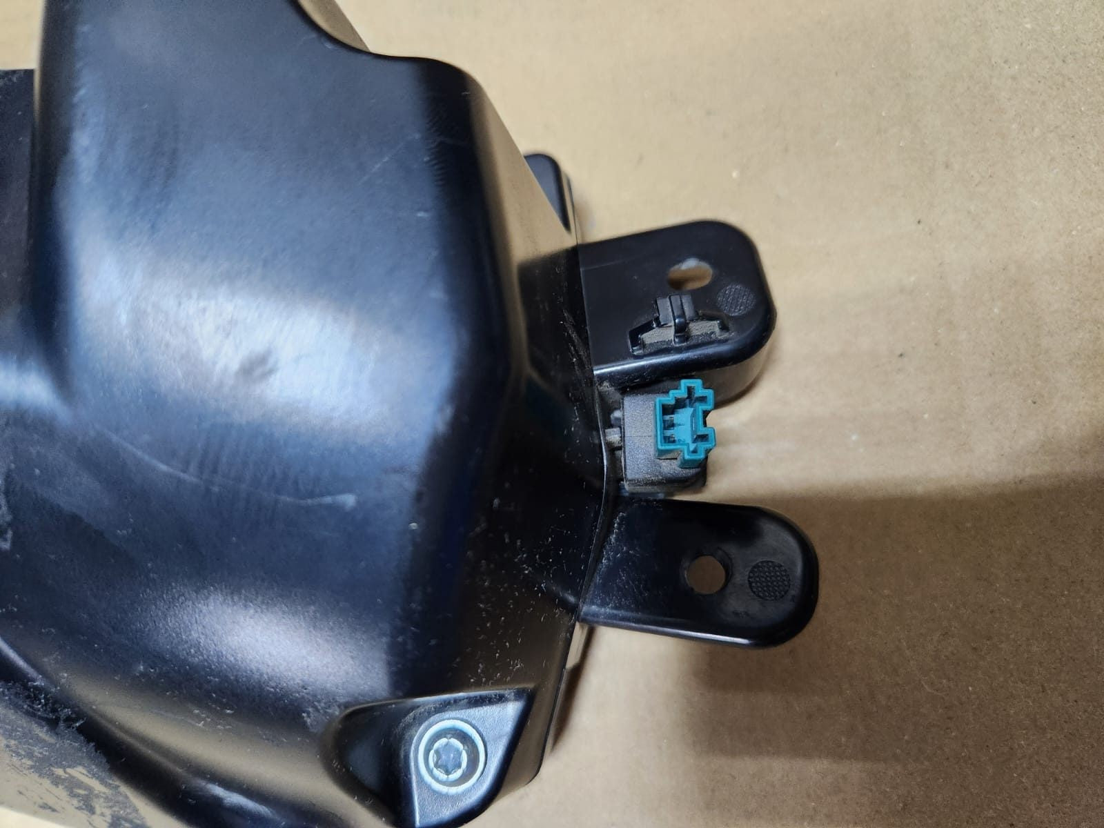 2008-2019 BMW X6 D Pillar Speaker 9211048 X6 E71 E72 rear left