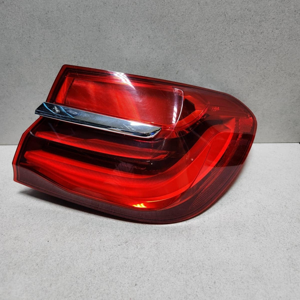 2016-2019 BMW 750i Tail Light 7342966 7 Series G11 G12 740i 750i 750Li 740Le SAE