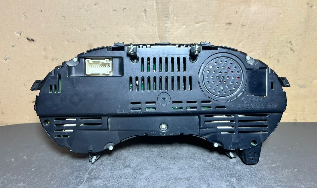 14-17 Mercedes-Benz W117 CLA 250 Instrument Cluster Speedometer A117 9007600 OEM