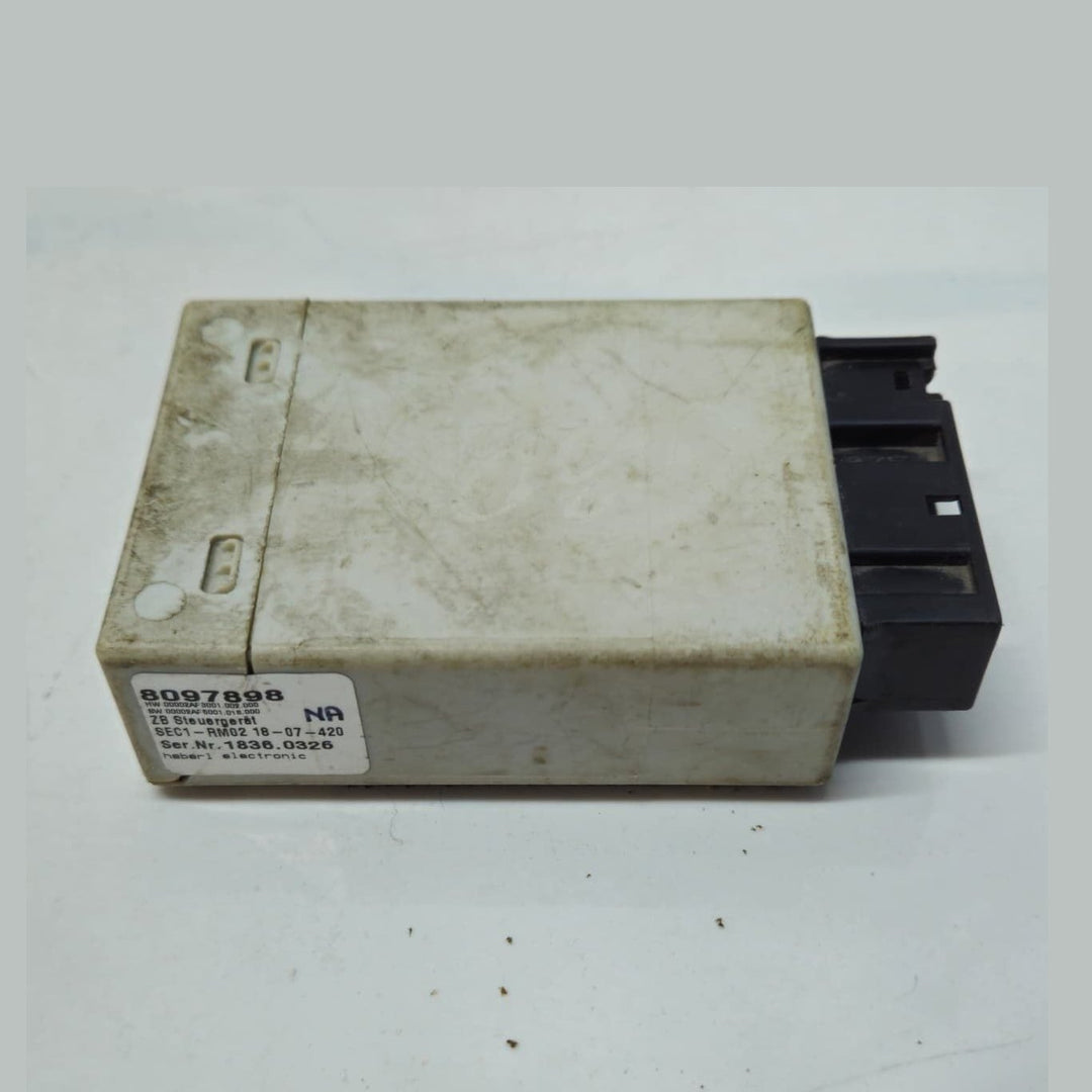 BMW G30, G31, G38 Security Control Module 8097898