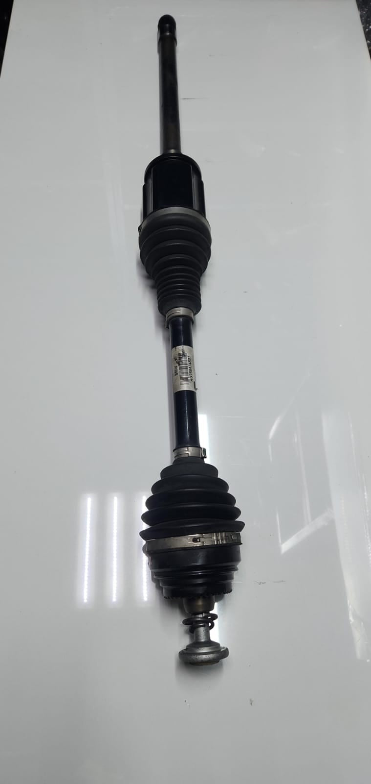 2020 BMW 5 Series Front Driveshaft 9884748 5 Series G30 G31 G38