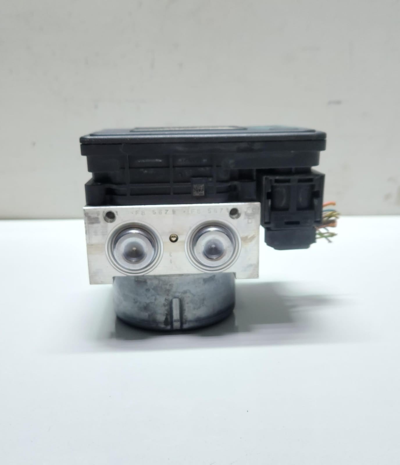  2012-2016 BMW 3-Series F30 328i 320i ABS Pump 6861376 320d 320i 330e 335i OEM