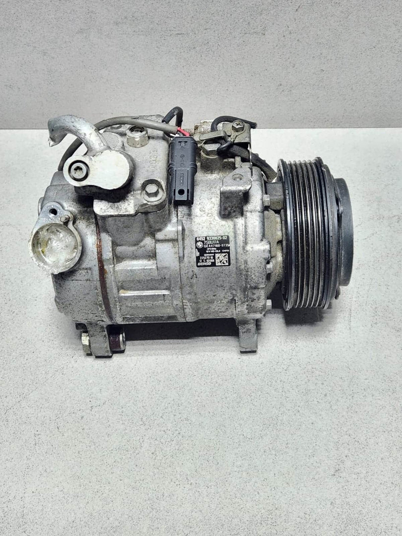 2014-2016 BMW 228i Air Conditioning Compressor 9330825 2 Series F22 F23
