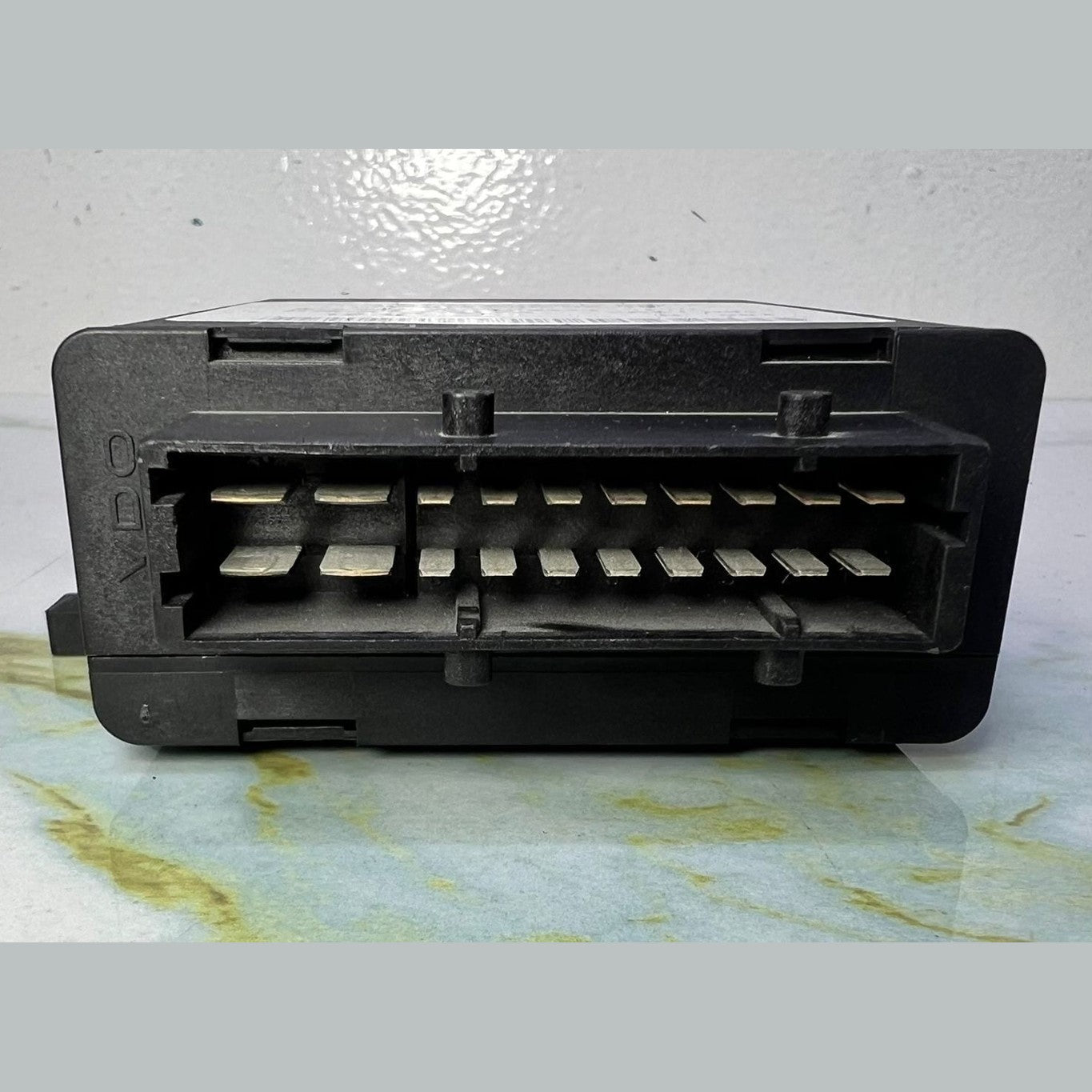 Mercedes Air Suspension Control Module A2515450216 W251 R-Class and E-Class W211