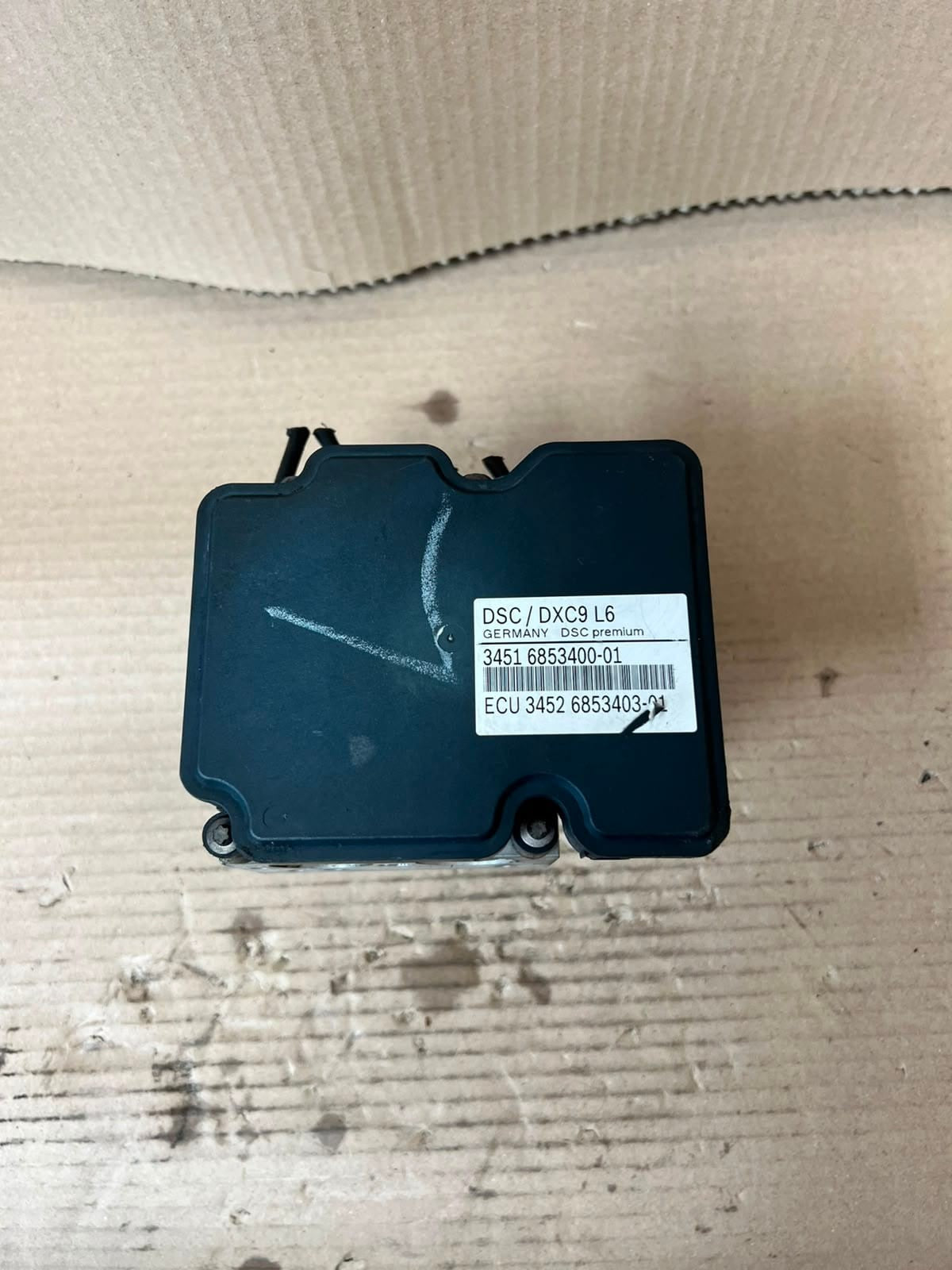 2012-2016 BMW F10 F11 F01 F13 535i ABS Pump Anti-Lock Brake Module 6853400