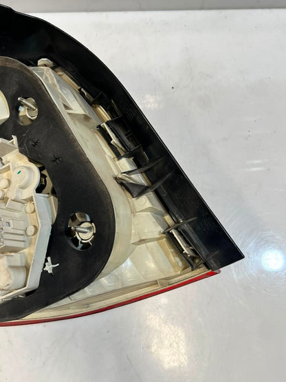 BMW 1' E81 E87 LCI 120i Rear Tail Light  RIGHT LEFT BACK LIGHT 7181298 7181297 