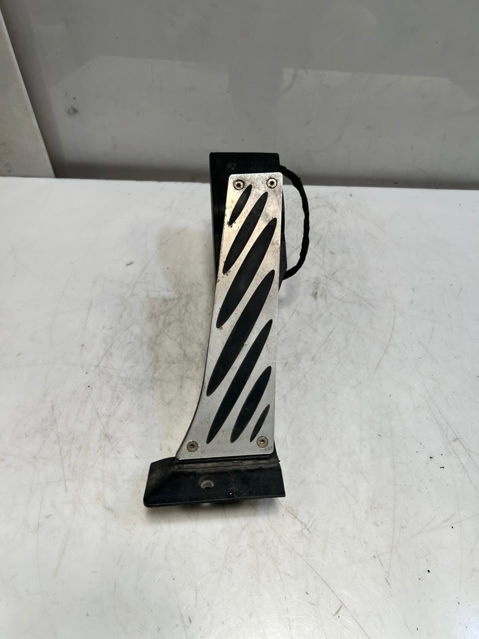 2007-2013 BMW 5 6 3 Series E63 E64 328i E60 E90 Accelerator Pedal 6772645 OEM