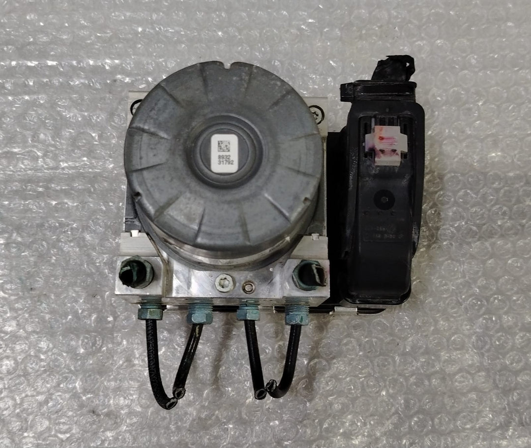 OEM BMW 3 SERIES G20 G21 ABS PUMP CONTROL MODULE 5A09E45 5A09E46