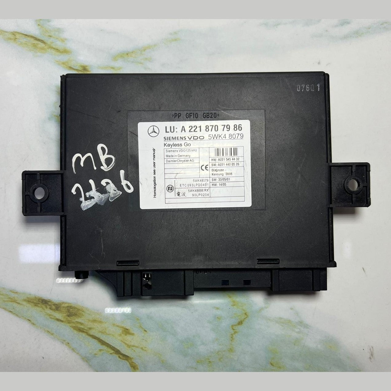 Mercedes Keyless Go Control Module A2218707986 S-Class W221