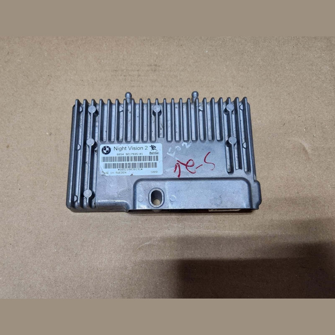 2009-2013 BMW M5 Night Vision Camera Control Unit 9217935 F01 F02 F07 F10 F11.