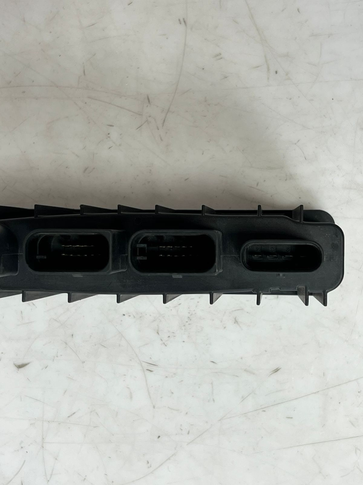 BMW X2 2 Series F39 F46 Power Distribution Unit 8581253 OEM