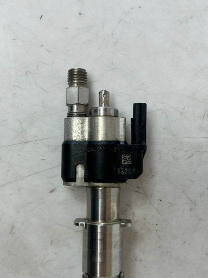 BMW 3, 5, 6, and 7-Series Direct Fuel Injector 7565138 - 02 OEM