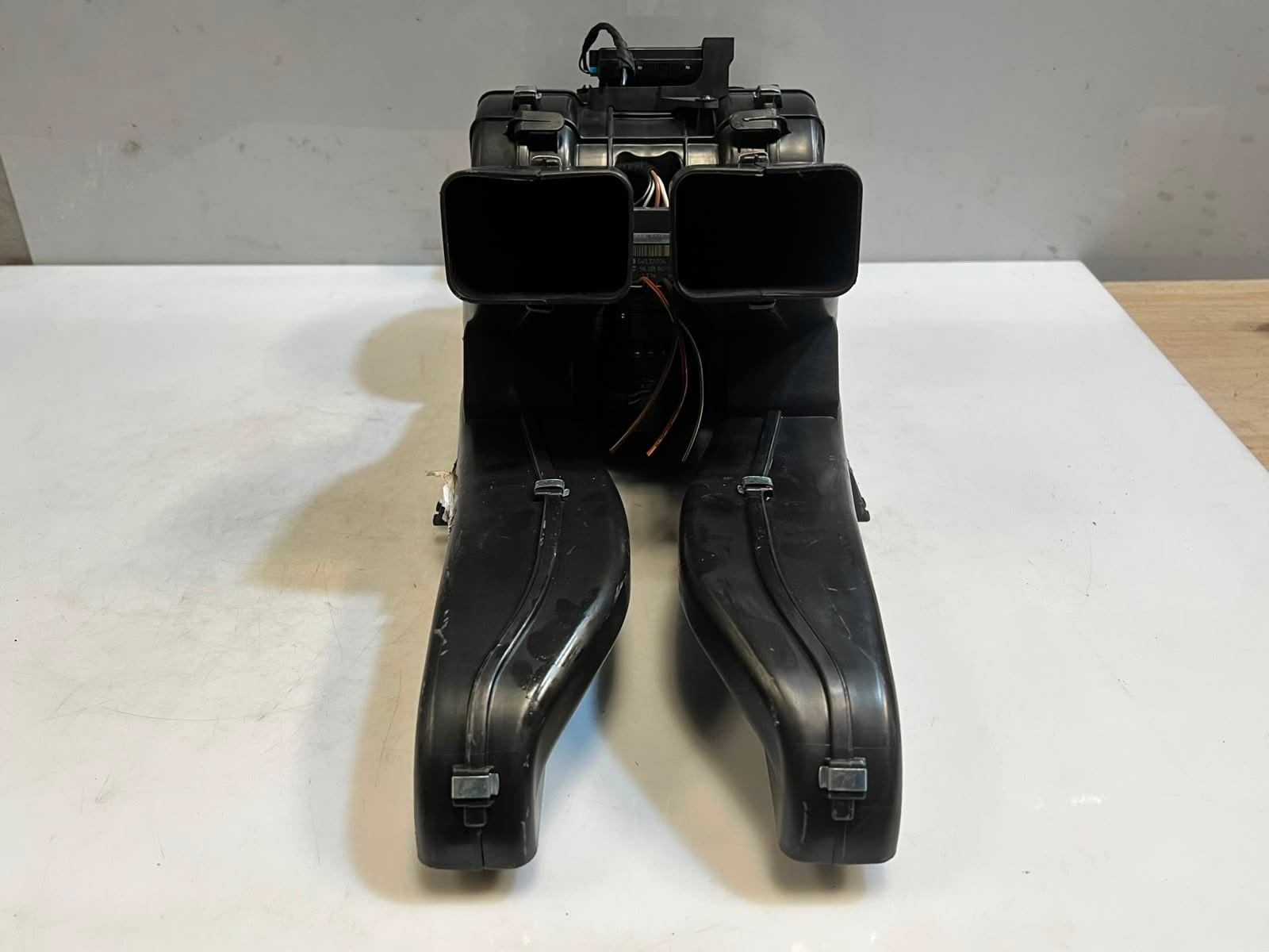 2014-2018 BMW X5 F15 and X6 F16 Rear Blower AC SEAT HEATING Motor 9266627 OEM