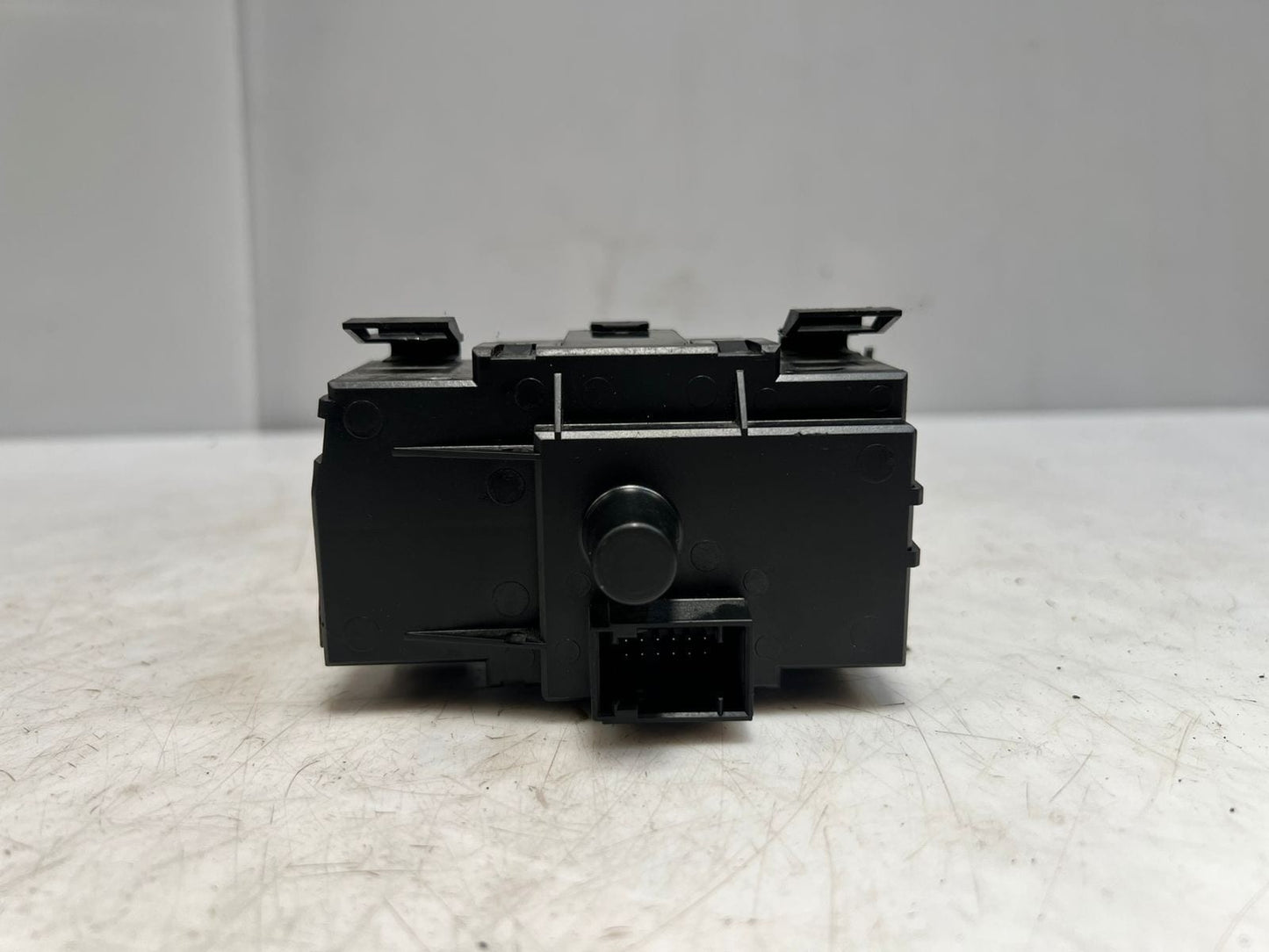 BMW 3-Series E88 E82 E90 E91 X1 E84 HALOGEN Headlight CONTROL Switch 9169406 OEM