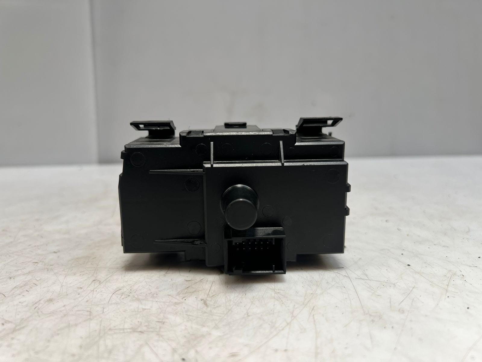 BMW 3-Series E88 E82 E90 E91 X1 E84 HALOGEN Headlight CONTROL Switch 9169406 OEM
