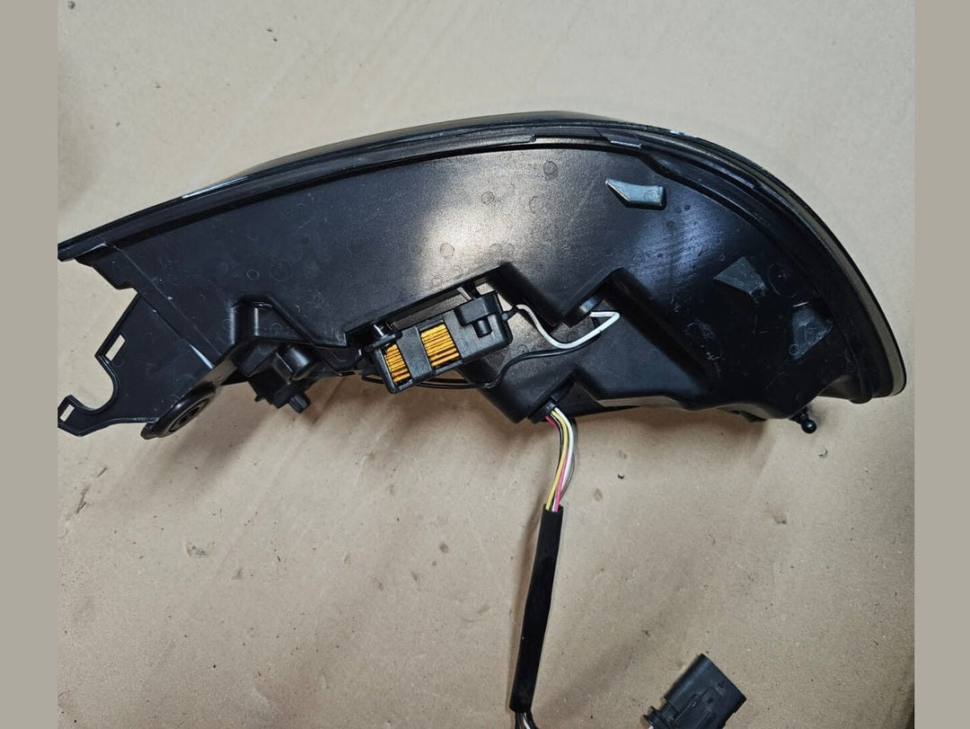 AFTERMARKET BMW  M4 TAIL LIGHT RIGHT SIDE USED ITEM F32 2013