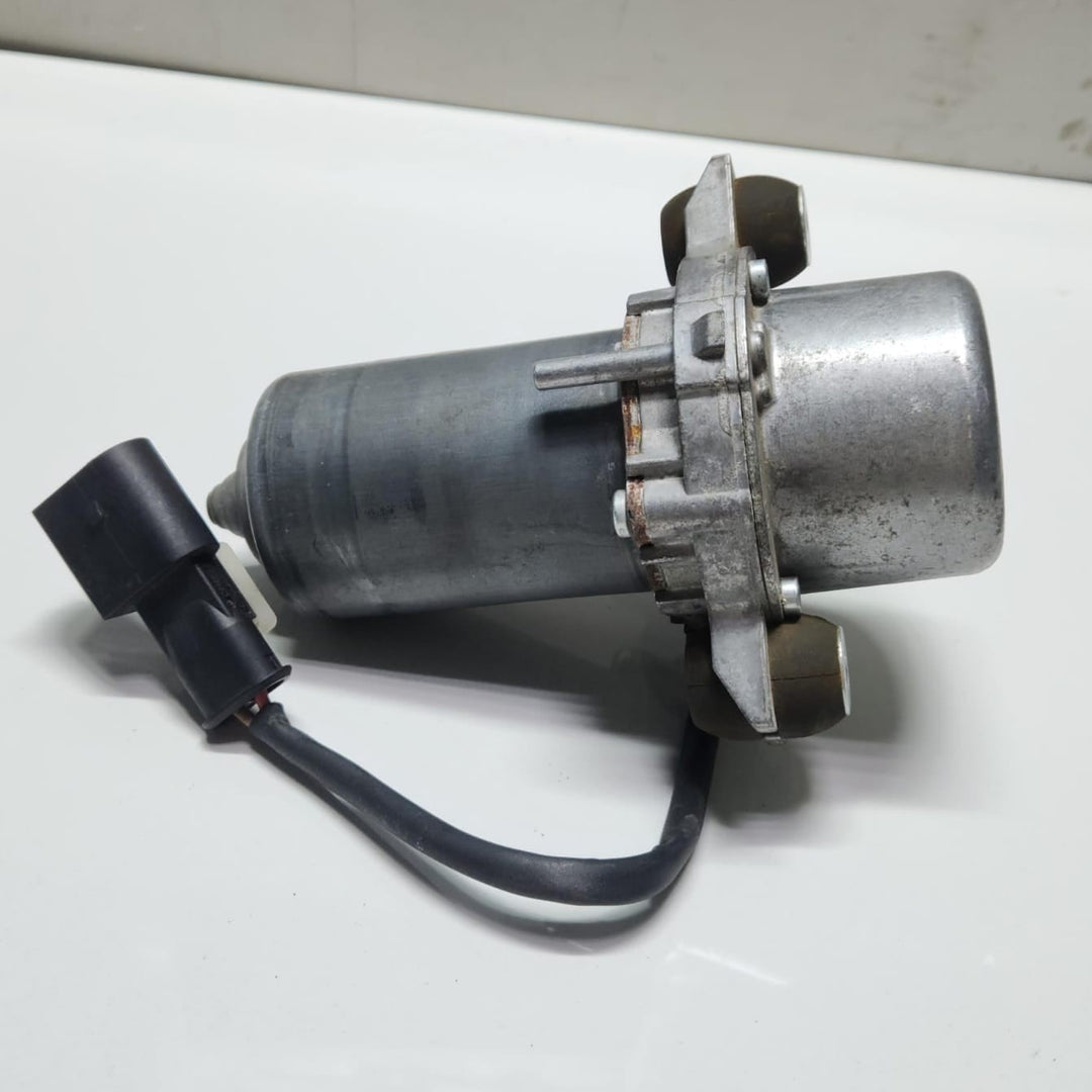 2016-2018 BMW 330e Vacuum Pump 6851289 3 Series F30 i8 125i and X1 F48 F49 OEM