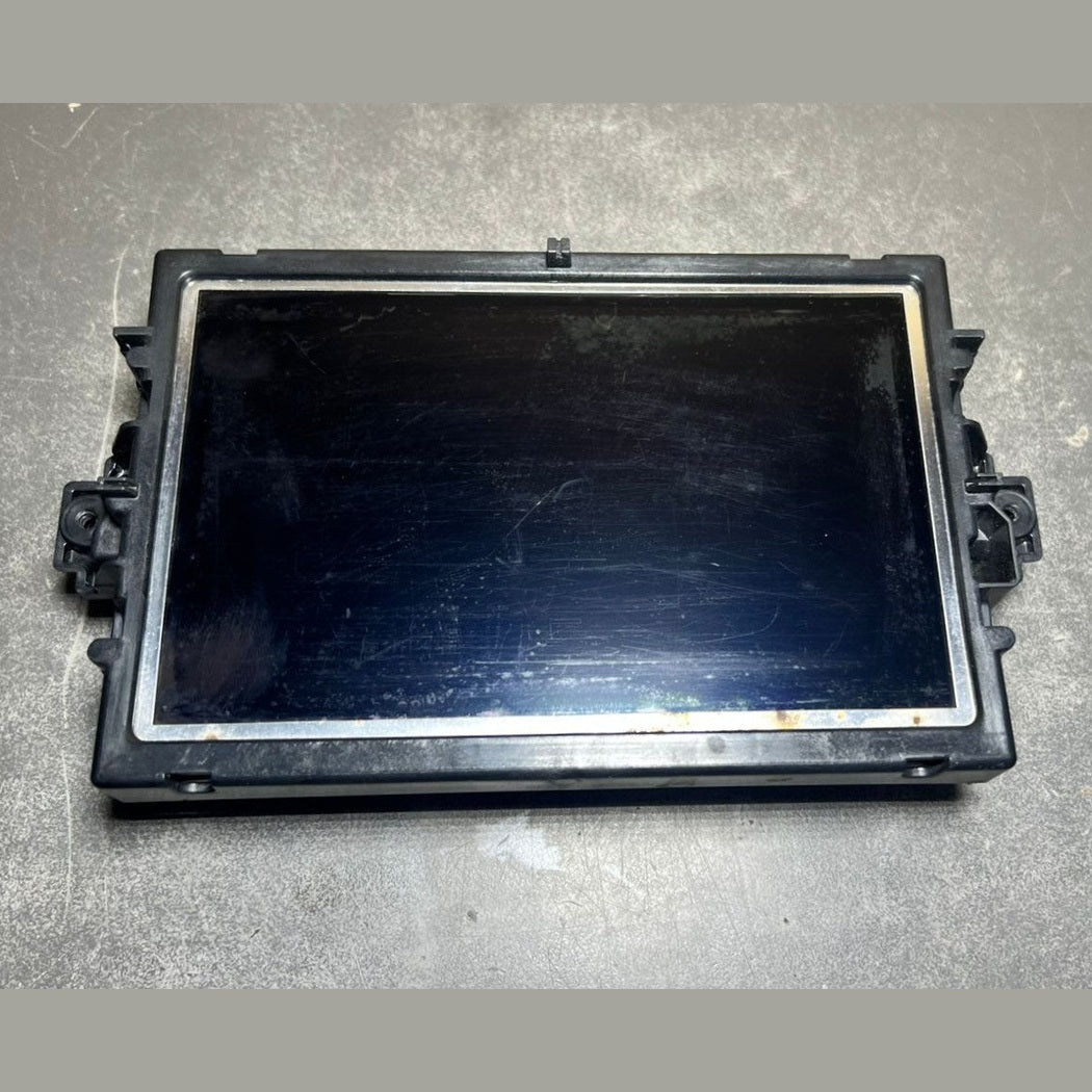 Mercedes W212 W204 GPS Navigation LCD Display Monitor Screen A172 9008500 OEM