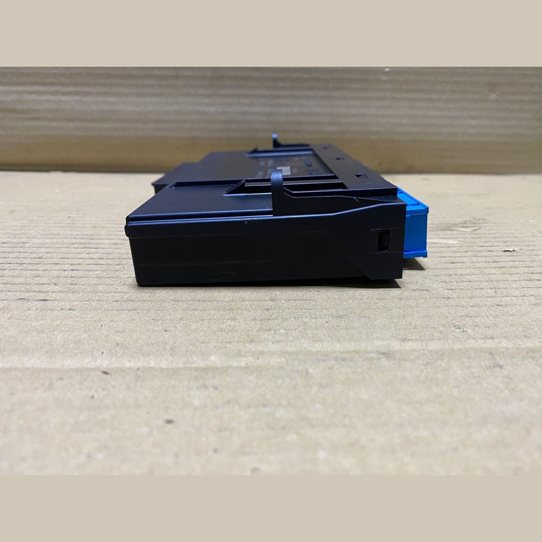 2011-2017 BMW X3 Body Control Module Junction Box 9305712 X3 F25 and X4 F26