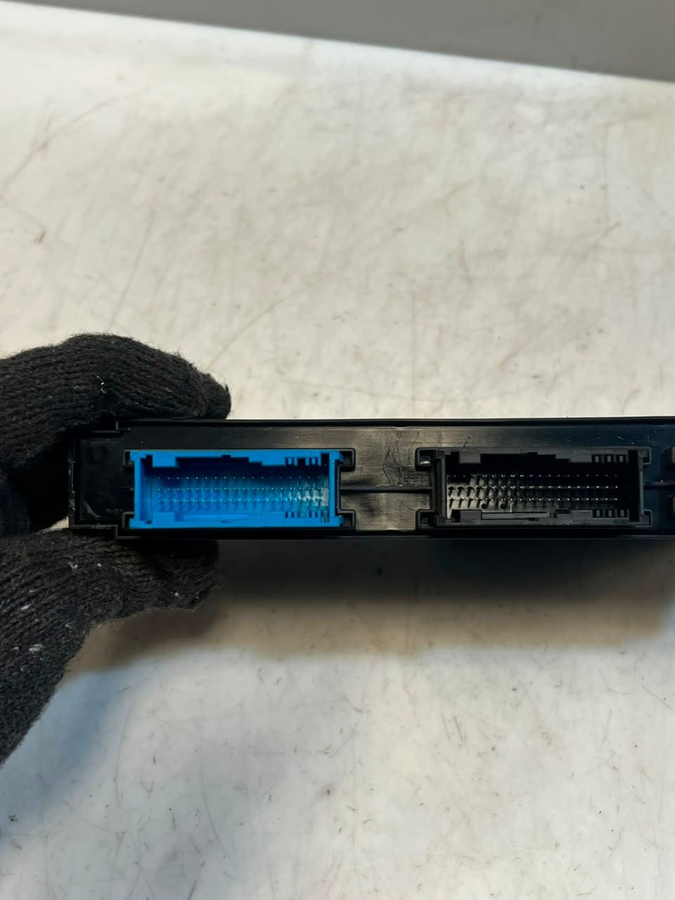 2010-2017 BMW X3 F25 Comfort Control Unit Body Module Junction Box 9267537