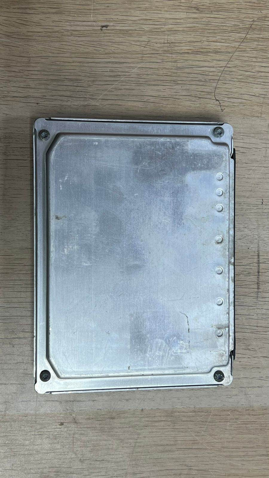 2004-2005 BMW 530i Engine Control Module 7533652 5' E60 BMW 530I ECU SET MS45.1